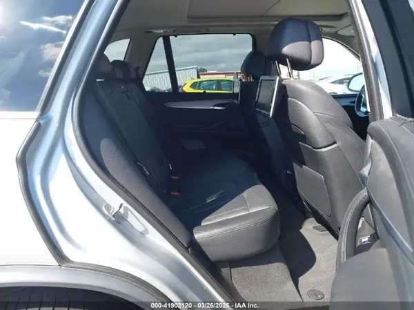 5UXKR0C59G0S86767 2016 BMW X5 - Image 8