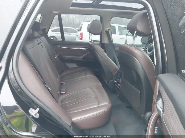 5UXKR0C59G0U11038 2016 BMW X5 - Image 8