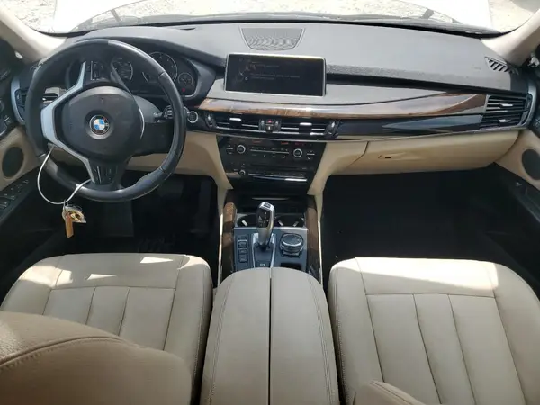 5UXKR0C59G0U48848 2016 BMW X5 - Image 8