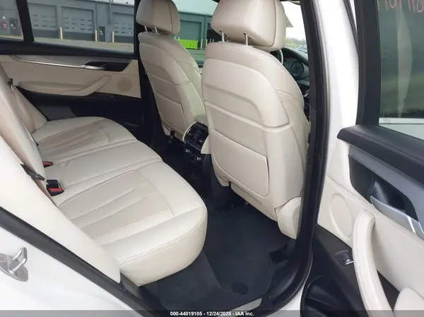 5UXKR0C59H0U52741 2017 BMW X5 - Image 8