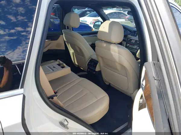 5UXKR0C59H0U52867 2017 BMW X5 - Image 8