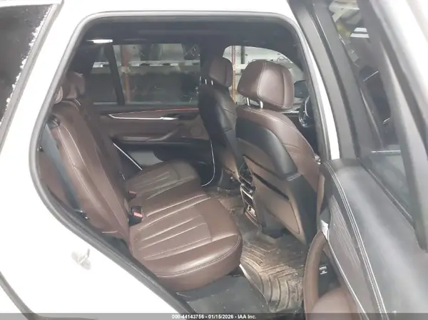 5UXKR0C59H0U54814 2017 BMW X5 - Image 8