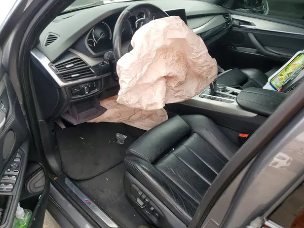 5UXKR0C59J0X84782 2018 BMW X5 - Image 8