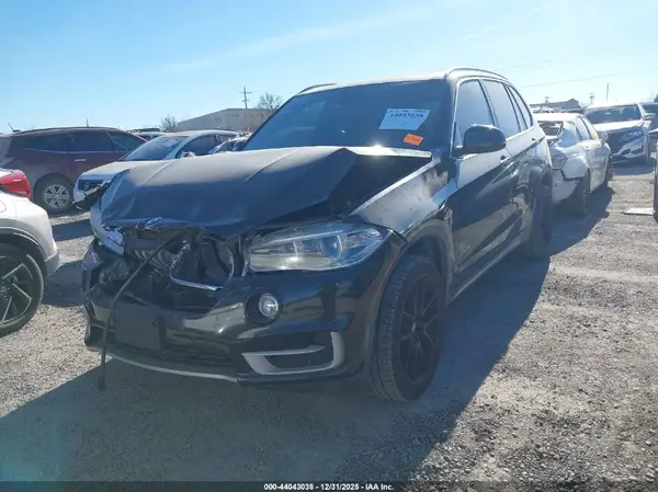5UXKR0C59J0X91960 2018 BMW X5 - Image 2