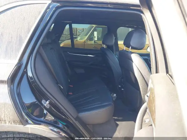 5UXKR0C59J0X91960 2018 BMW X5 - Image 8