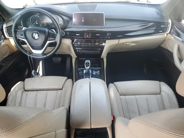 5UXKR0C59J0X95734 2018 BMW X5 - Image 8