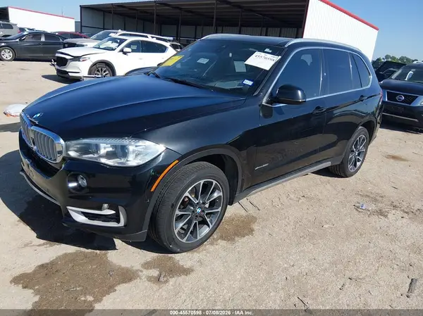 5UXKR0C59J0Y02438 2018 BMW X5 - Image 2