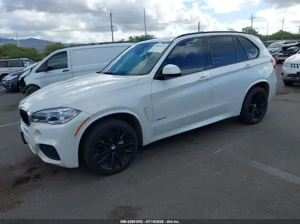 5UXKR0C59J0Y03377 2018 BMW X5 - Image 2