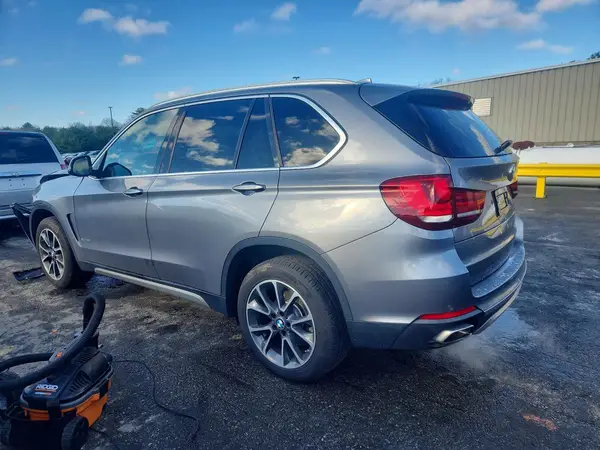 5UXKR0C59J0Y04187 2018 BMW X5 - Image 2