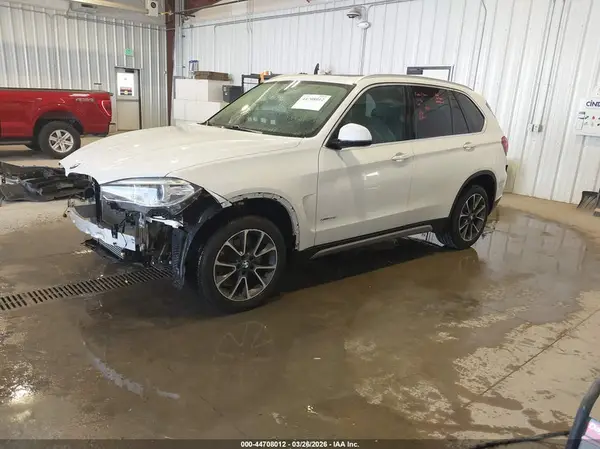 5UXKR0C59J0Y06554 2018 BMW X5 - Image 2