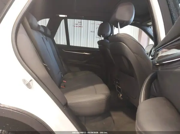 5UXKR0C59J0Y06554 2018 BMW X5 - Image 8