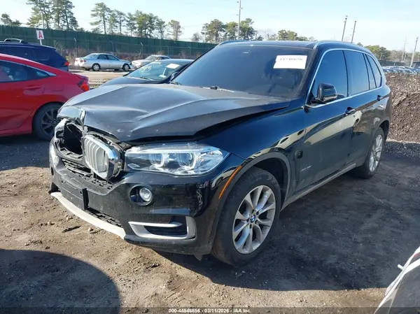 5UXKR0C59JL074103 2018 BMW X5 - Image 2