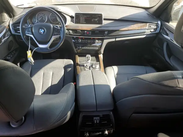 5UXKR0C59JL075560 2018 BMW X5 - Image 8