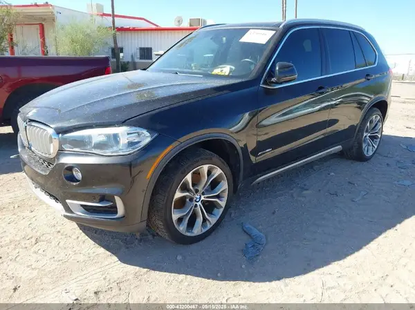 5UXKR0C59JL076028 2018 BMW X5 - Image 2