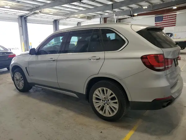 5UXKR0C5XG0P20467 2016 BMW X5 - Image 2
