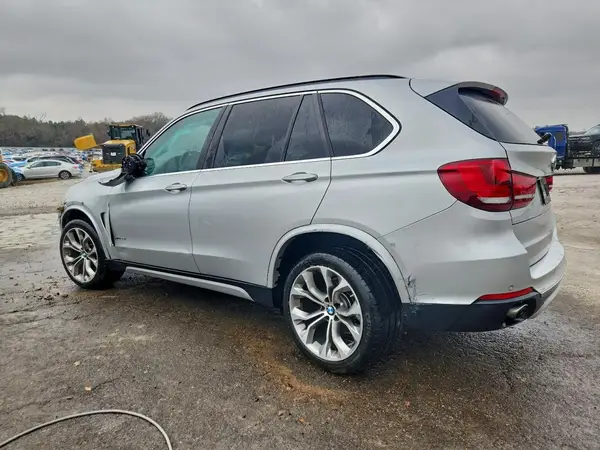 5UXKR0C5XG0P20470 2016 BMW X5 - Image 2