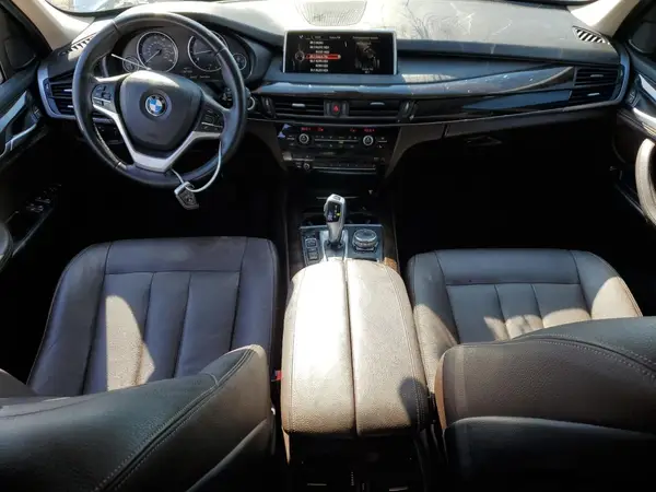 5UXKR0C5XG0P22140 2016 BMW X5 - Image 8