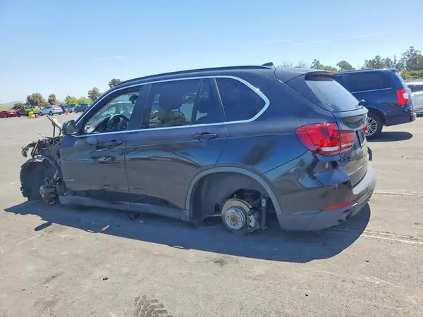 5UXKR0C5XG0P22803 2016 BMW X5 - Image 2