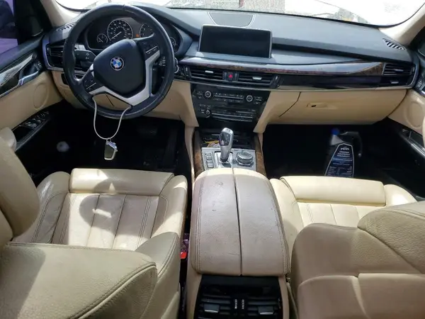 5UXKR0C5XG0P22915 2016 BMW X5 - Image 8