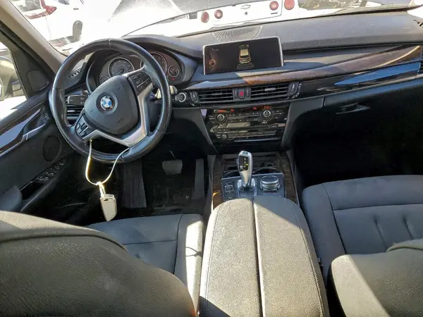 5UXKR0C5XG0P25393 2016 BMW X5 - Image 8