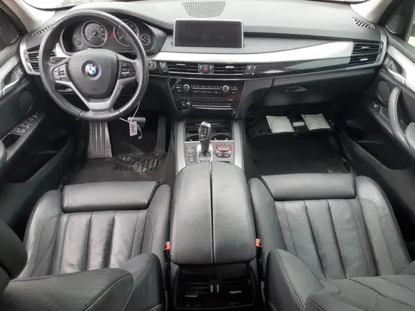 5UXKR0C5XG0P25667 2016 BMW X5 - Image 8