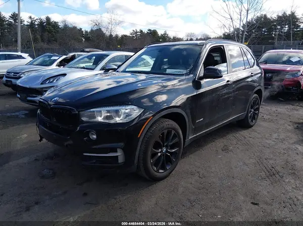 5UXKR0C5XG0P25944 2016 BMW X5 - Image 2