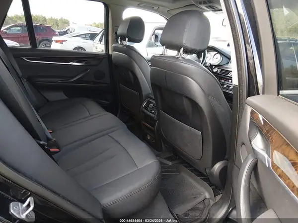 5UXKR0C5XG0P25944 2016 BMW X5 - Image 8