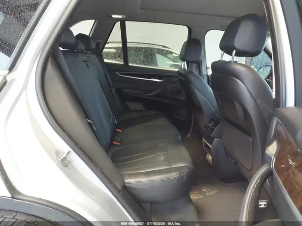 5UXKR0C5XG0P29833 2016 BMW X5 - Image 8