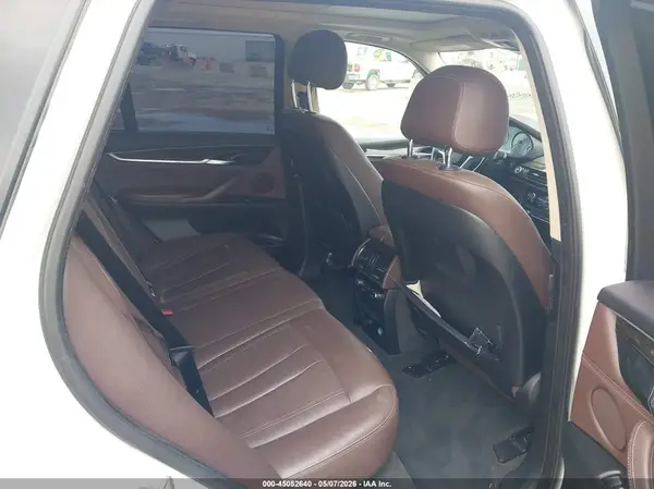 5UXKR0C5XG0P32960 2016 BMW X5 - Image 8