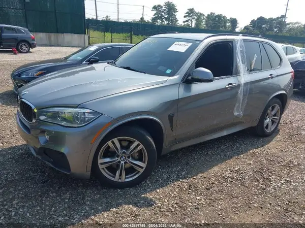 5UXKR0C5XG0P34255 2016 BMW X5 - Image 2