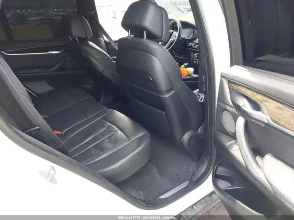 5UXKR0C5XG0S85496 2016 BMW X5 - Image 8