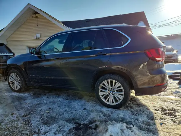 5UXKR0C5XG0S88754 2016 BMW X5 - Image 2