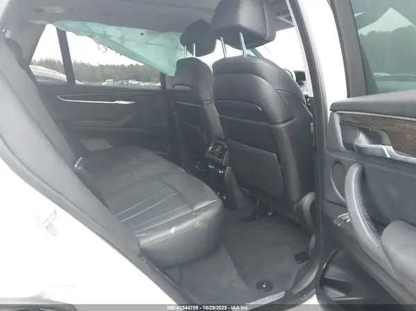 5UXKR0C5XG0S89063 2016 BMW X5 - Image 8