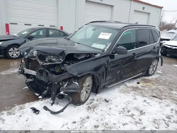 5UXKR0C5XG0U08729 2016 BMW X5 - Image 2