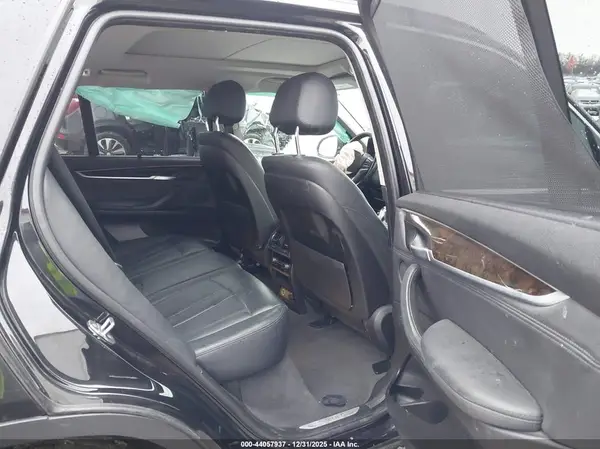 5UXKR0C5XG0U08729 2016 BMW X5 - Image 8