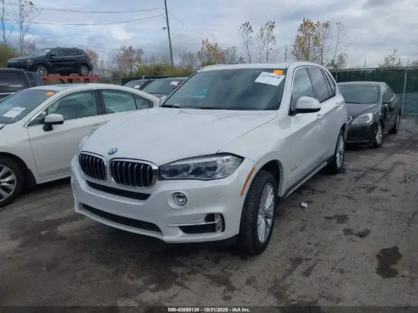 5UXKR0C5XG0U10755 2016 BMW X5 - Image 2