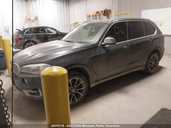 5UXKR0C5XG0U48244 2016 BMW X5 - Image 2