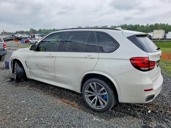 5UXKR0C5XG0U48891 2016 BMW X5 - Image 2