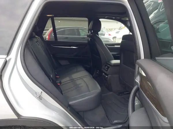 5UXKR0C5XH0U51274 2017 BMW X5 - Image 8