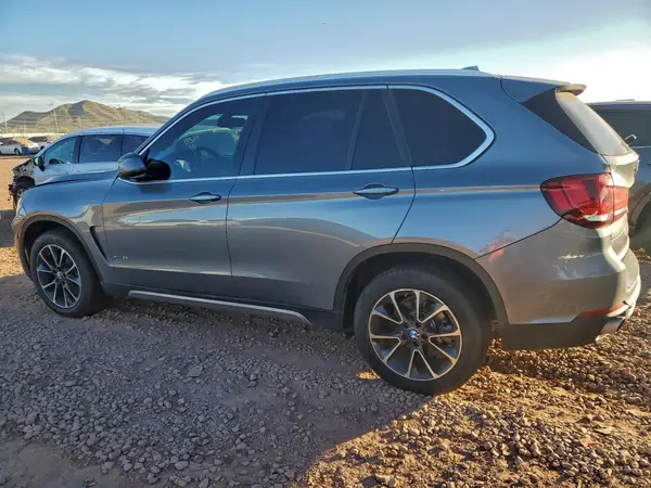 5UXKR0C5XH0U55678 2017 BMW X5 - Image 2