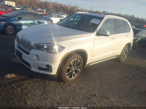 5UXKR0C5XH0V65940 2017 BMW X5 - Image 2