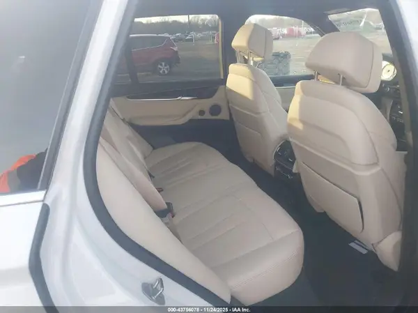 5UXKR0C5XH0V65940 2017 BMW X5 - Image 8