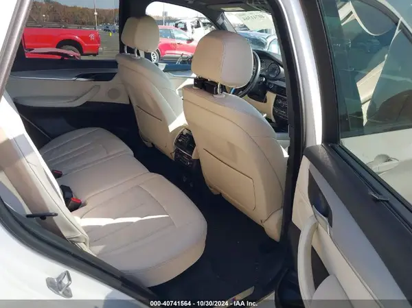 5UXKR0C5XH0V66604 2017 BMW X5 - Image 8