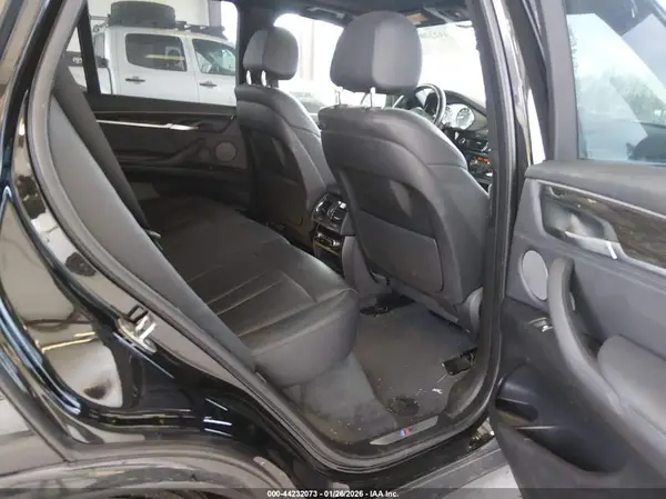 5UXKR0C5XH0V68563 2017 BMW X5 - Image 8