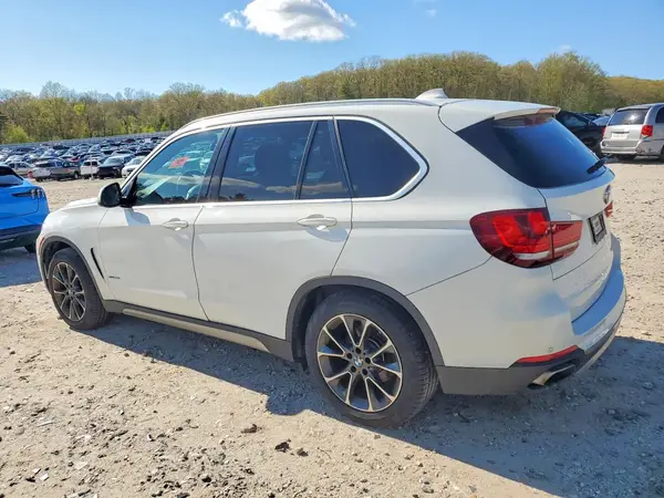 5UXKR0C5XJ0X84399 2018 BMW X5 - Image 2