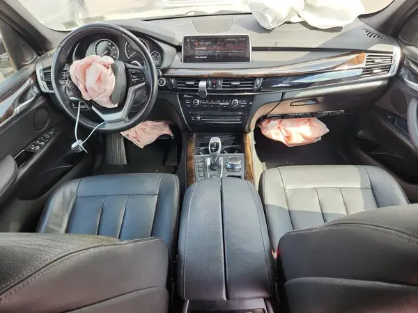 5UXKR0C5XJ0X86315 2018 BMW X5 - Image 8