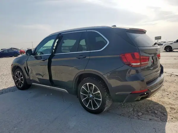 5UXKR0C5XJ0X89232 2018 BMW X5 - Image 2