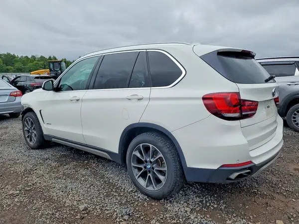 5UXKR0C5XJ0X90378 2018 BMW X5 - Image 2