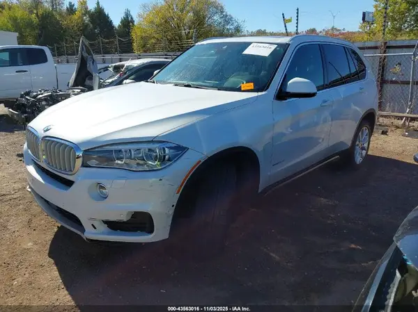 5UXKR0C5XJ0X92812 2018 BMW X5 - Image 2