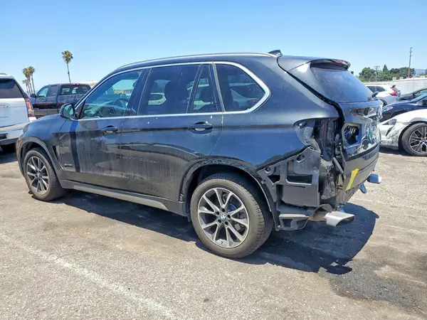 5UXKR0C5XJ0X92910 2018 BMW X5 - Image 2